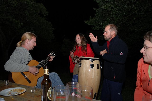 DSC_7413.JPG - Konec náročných filozofických úvah, jde se zase vařit!